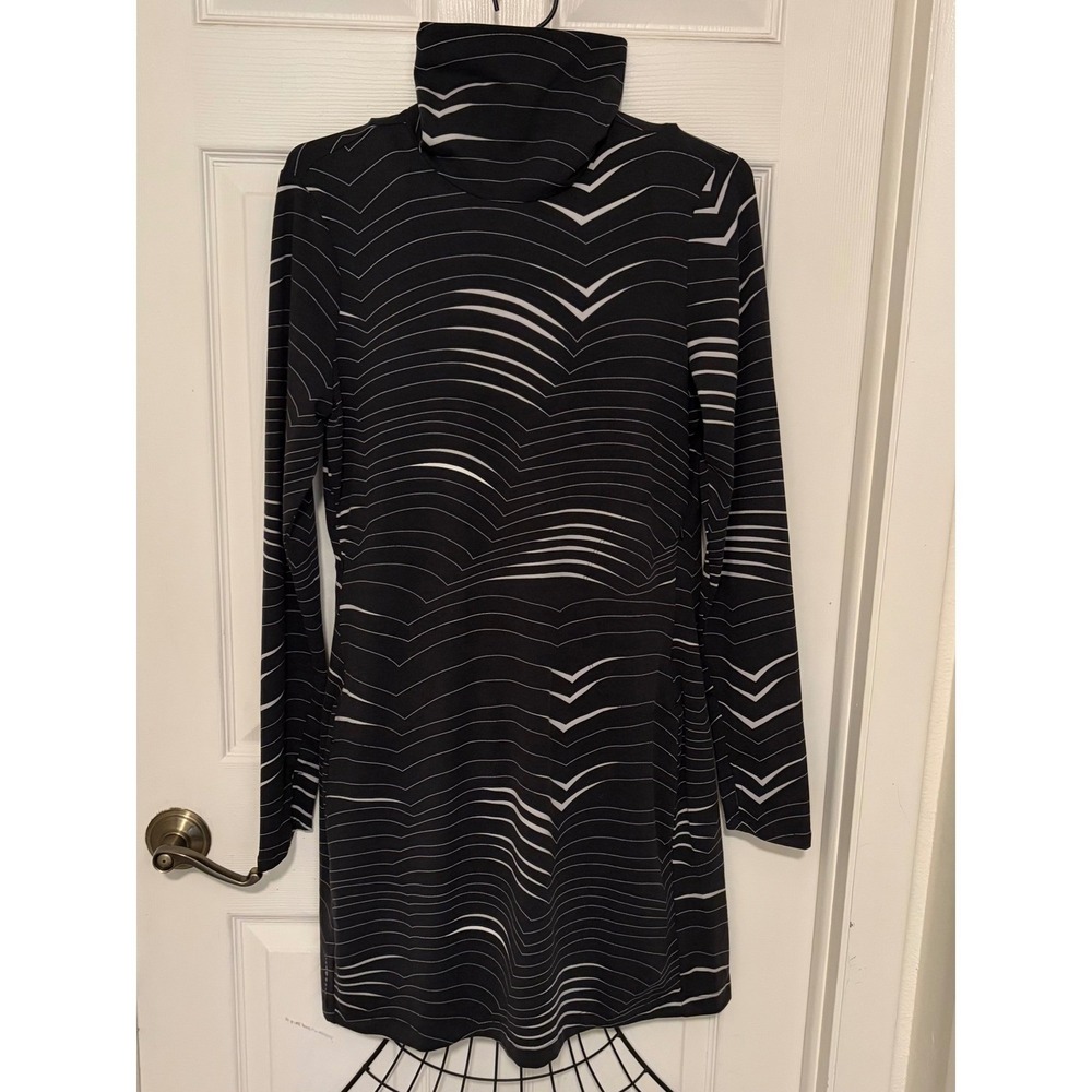 Title Nine Buttah Dress M Black Gray Stripe Cowl Neck Long Sleeve Travel